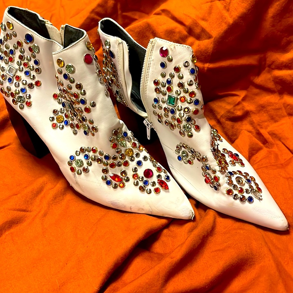 Size 7 Jeffrey Campbell Boot